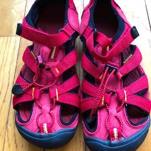 Keen water, hiking, outdoor sandals